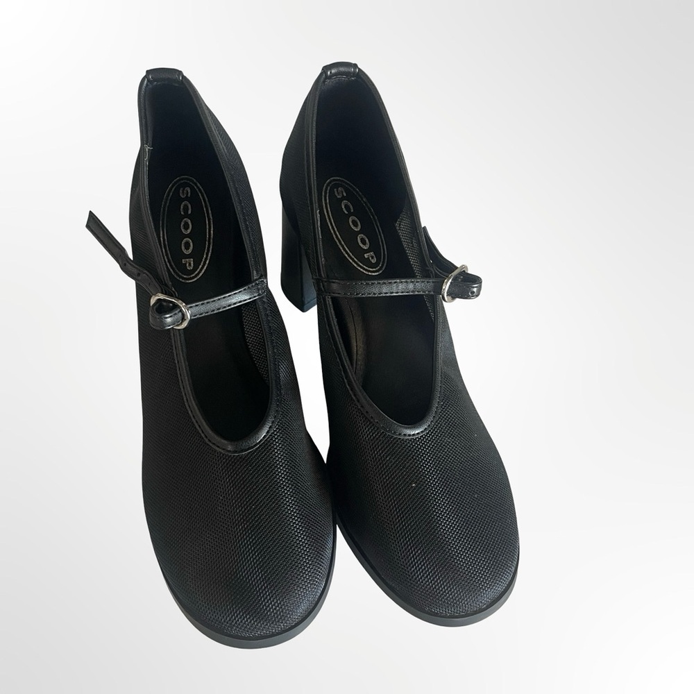 Scoop Black Mary Jane Block Heel Pumps with Adjustable Strap - Picture 2 of 8